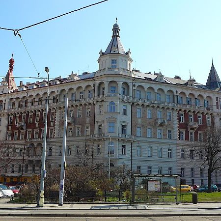 Leo Apartments Old Town Praag Buitenkant foto
