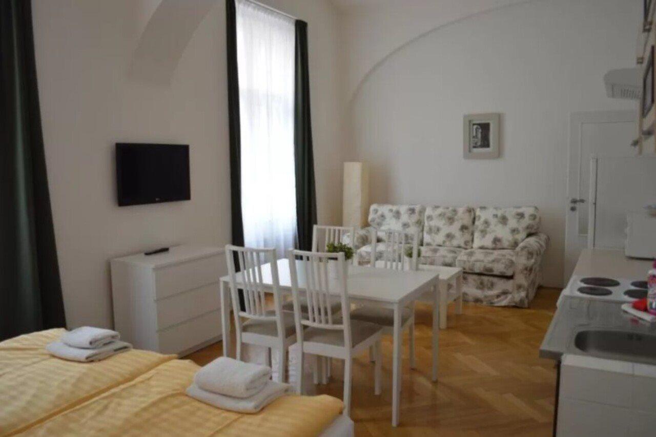 Leo Apartments Old Town Praag Buitenkant foto