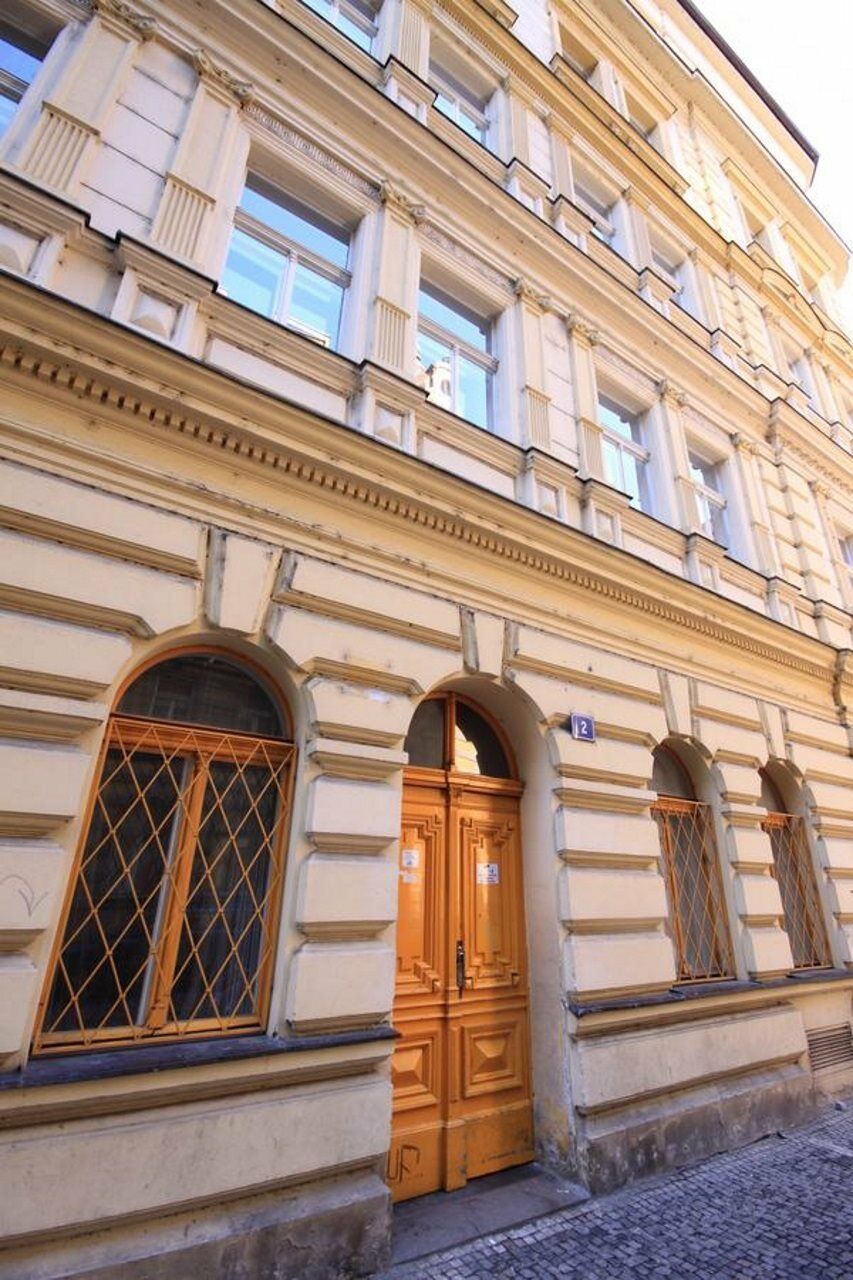Leo Apartments Old Town Praag Buitenkant foto